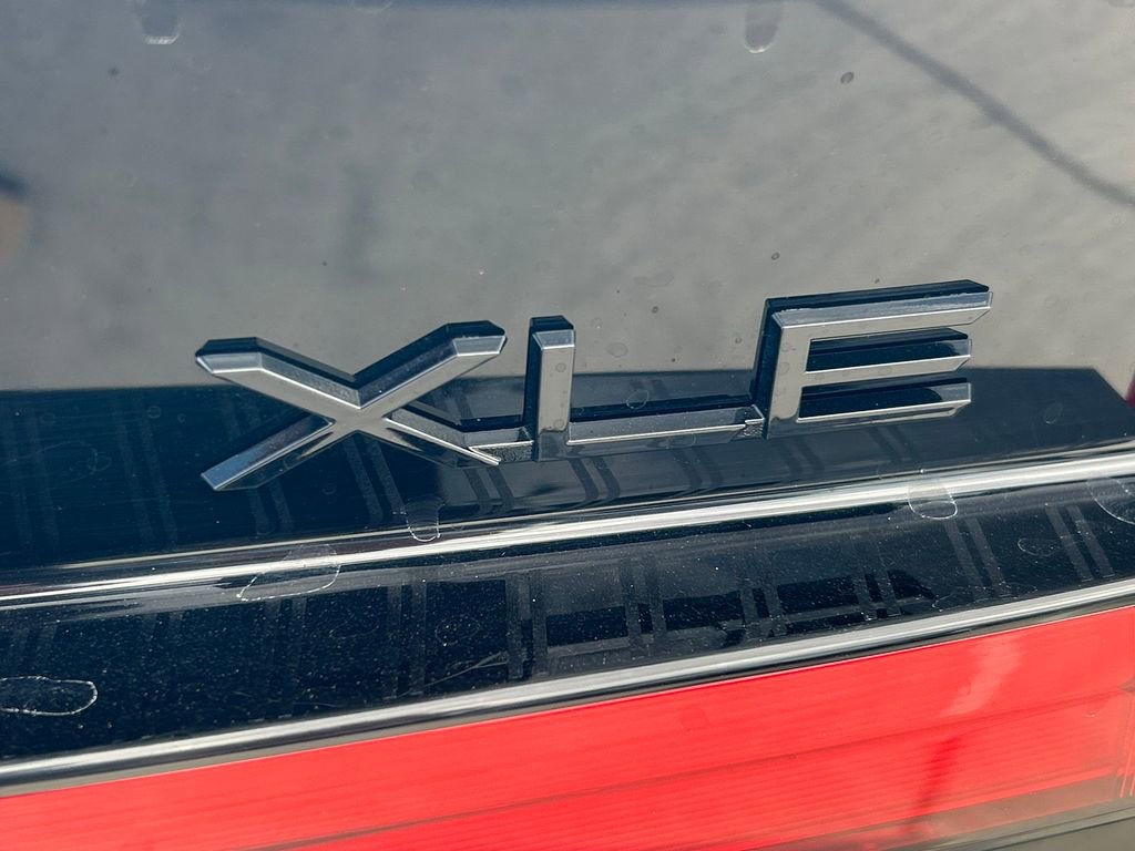 2025 Toyota Prius XLE