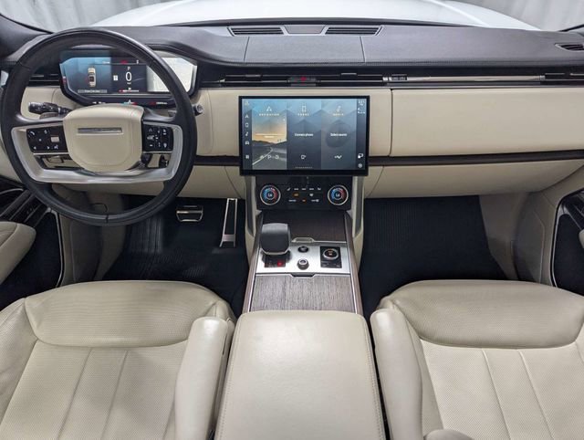 2023 Land Rover Range Rover SE