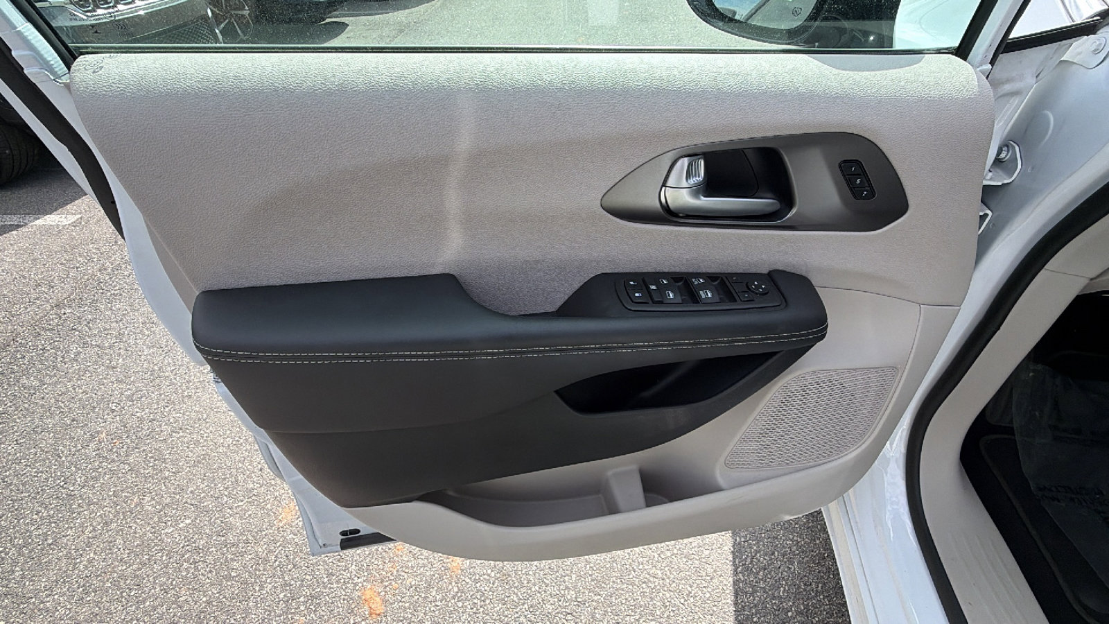 2024 Chrysler Pacifica Touring-L