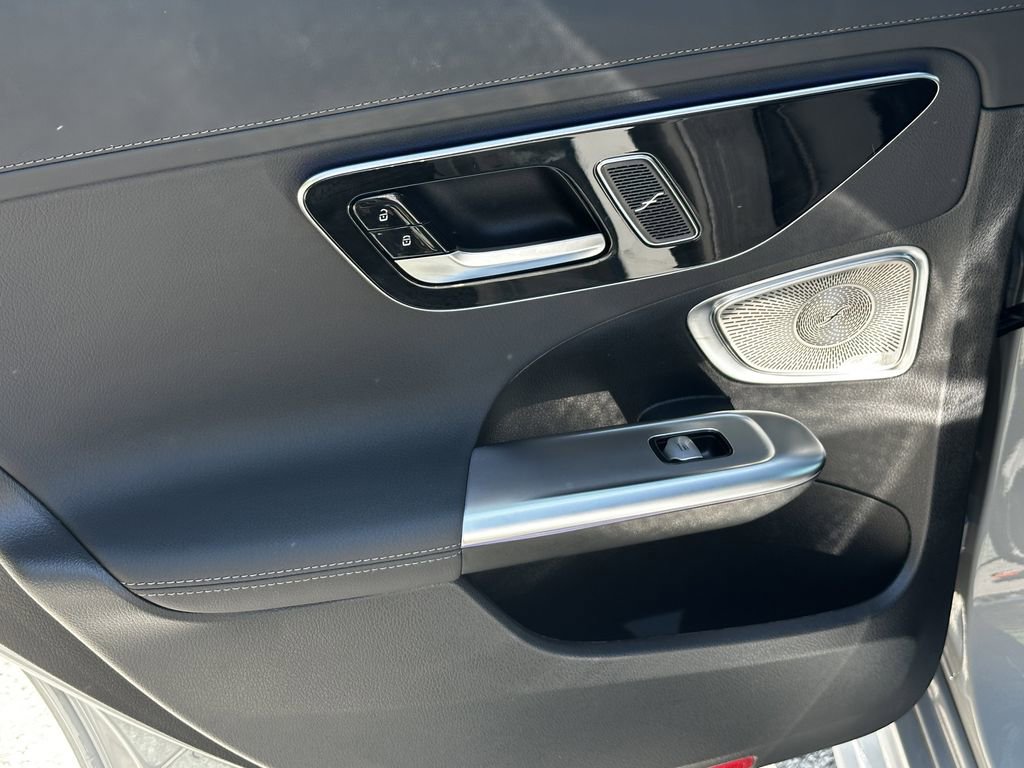 2025 Mercedes-Benz C 300 Sedan