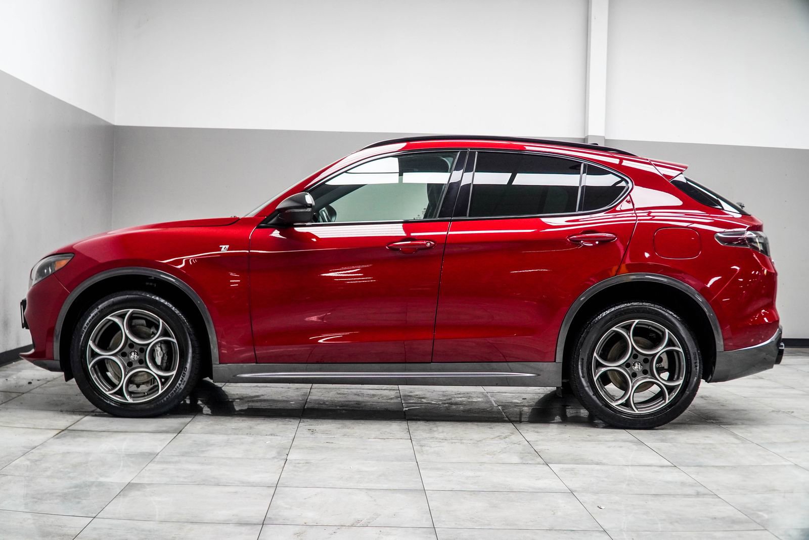 2024 Alfa Romeo Stelvio Ti