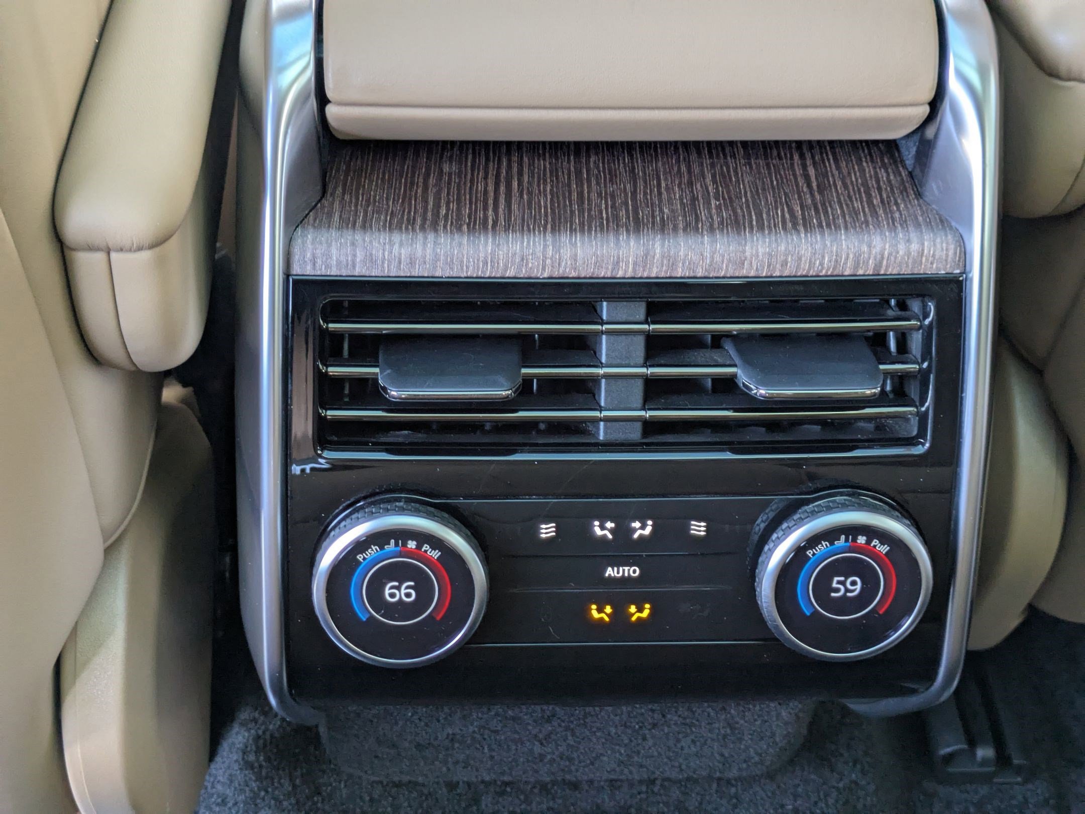 2023 Land Rover Range Rover SE