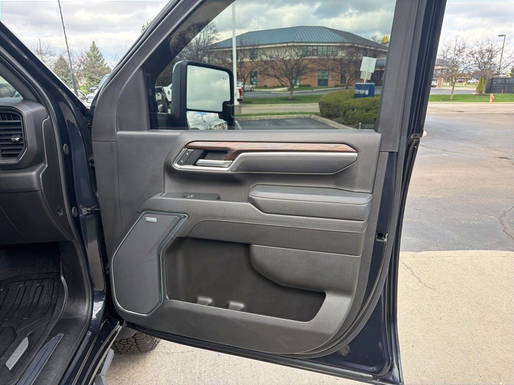 2025 GMC Sierra 2500 SLT