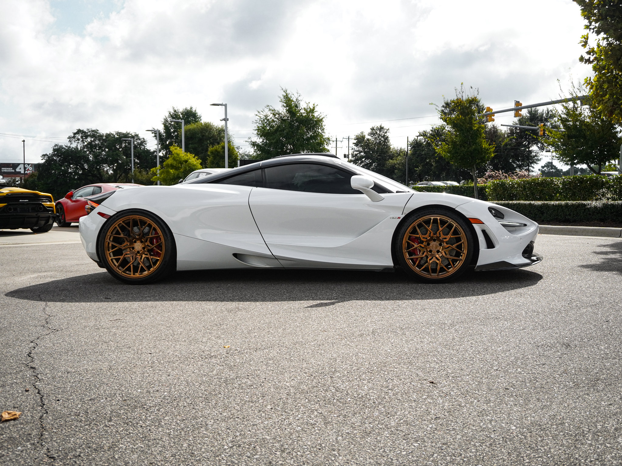 Used 2019 McLaren 720S photo 14