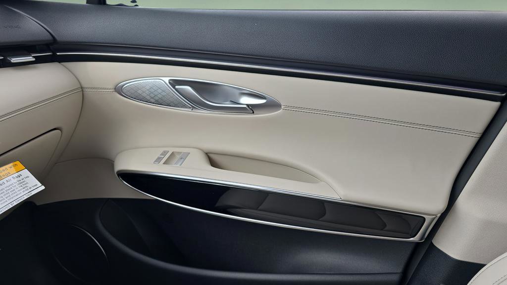 2026 Genesis Gv70 2.5T