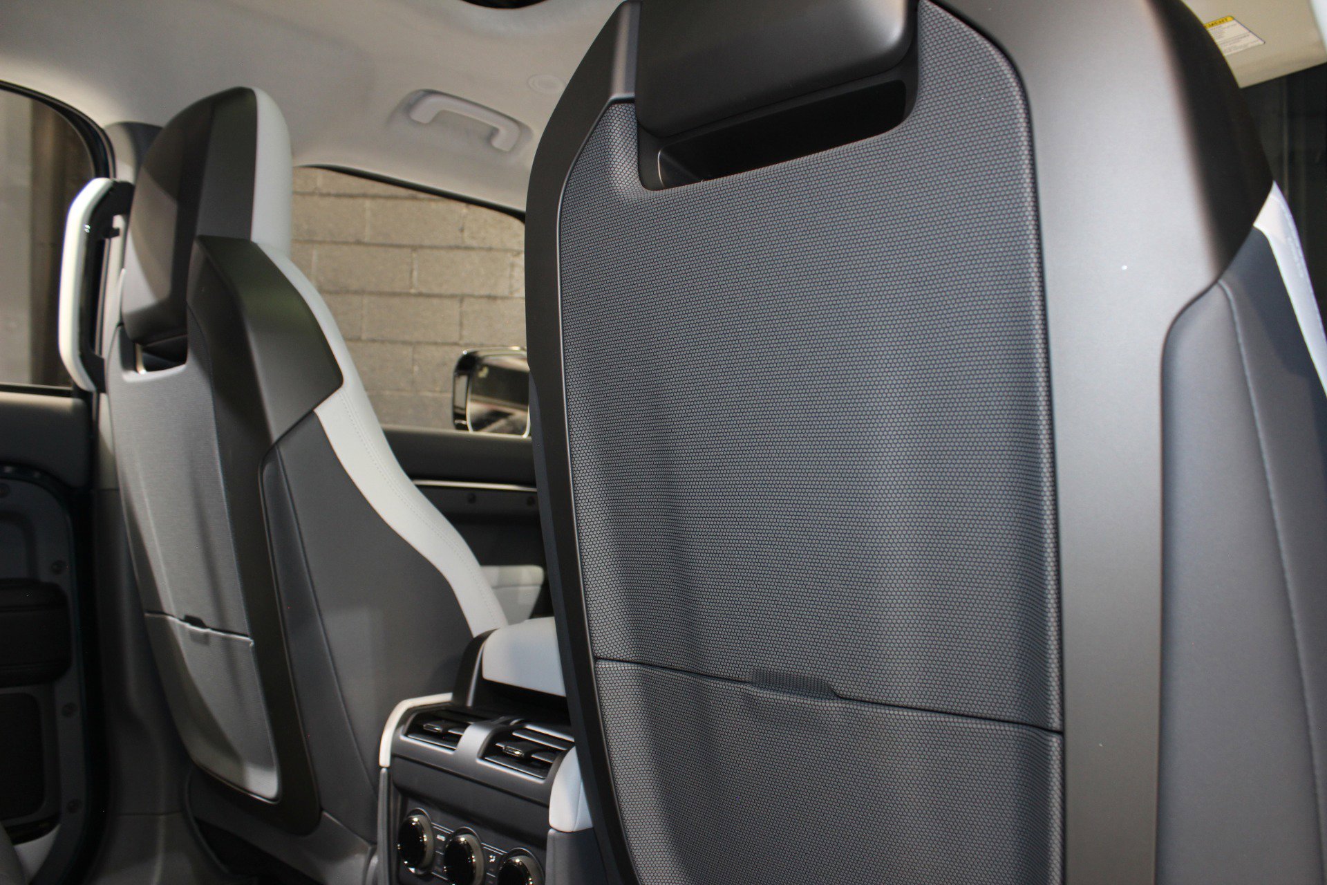 2026 Land Rover Defender 110