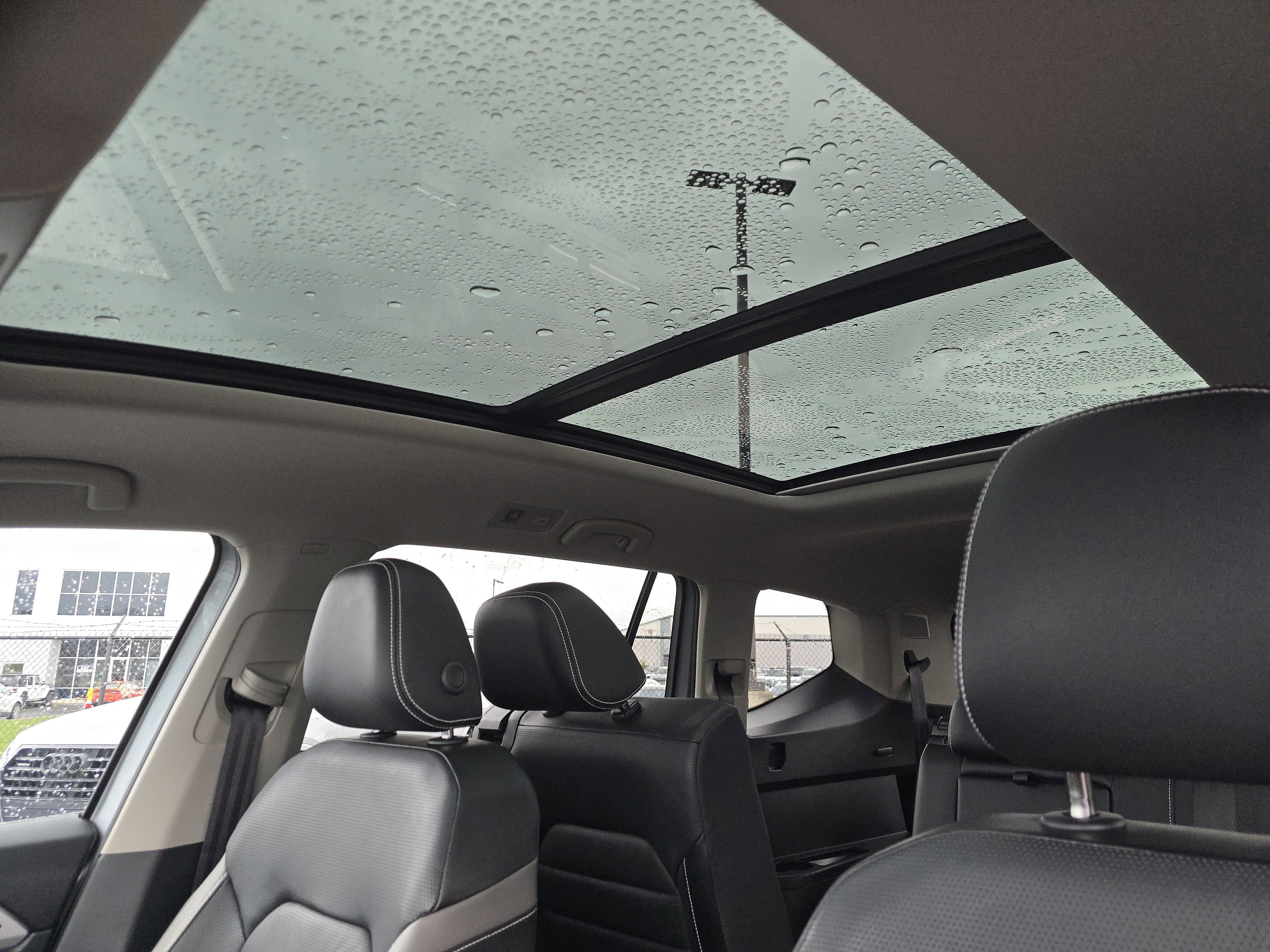 2023 Volkswagen Atlas SEL Premium