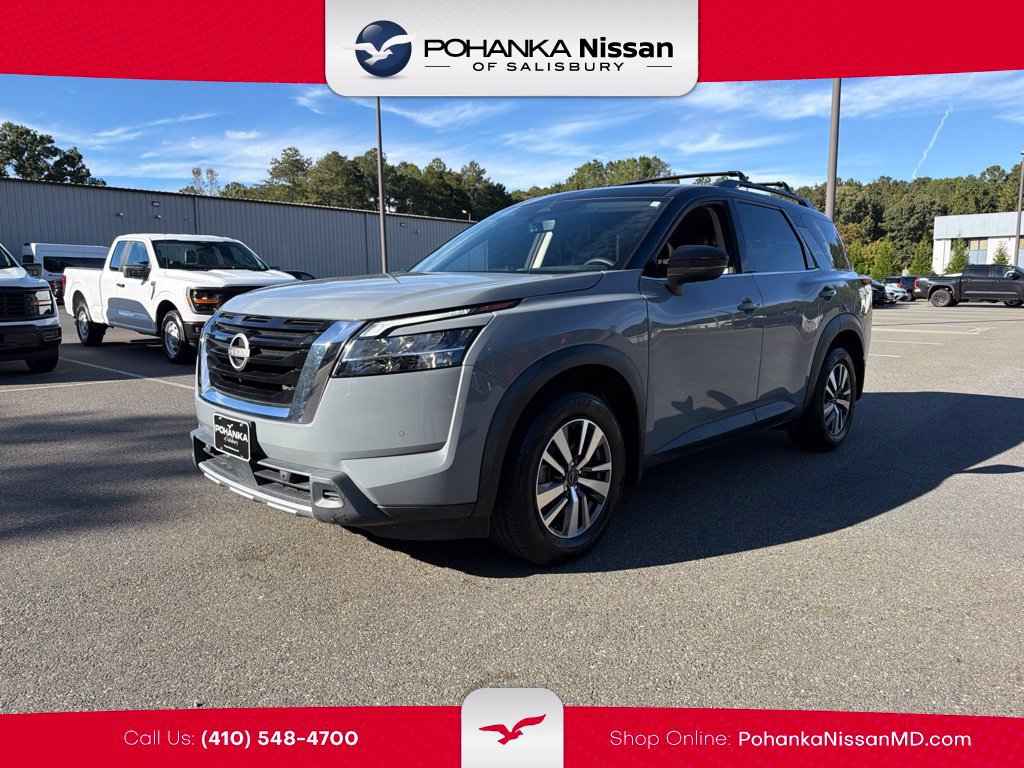 Used 2024 Nissan Pathfinder SL