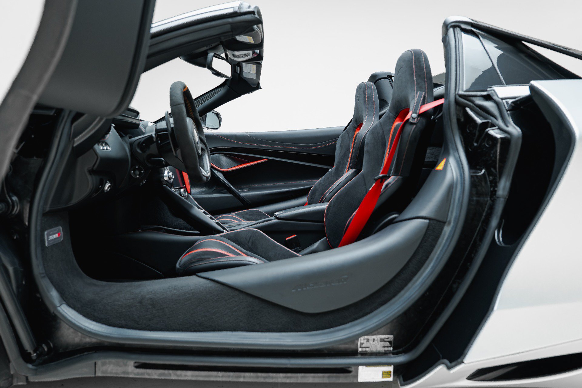 Used 2021 McLaren 720S Performance photo 36