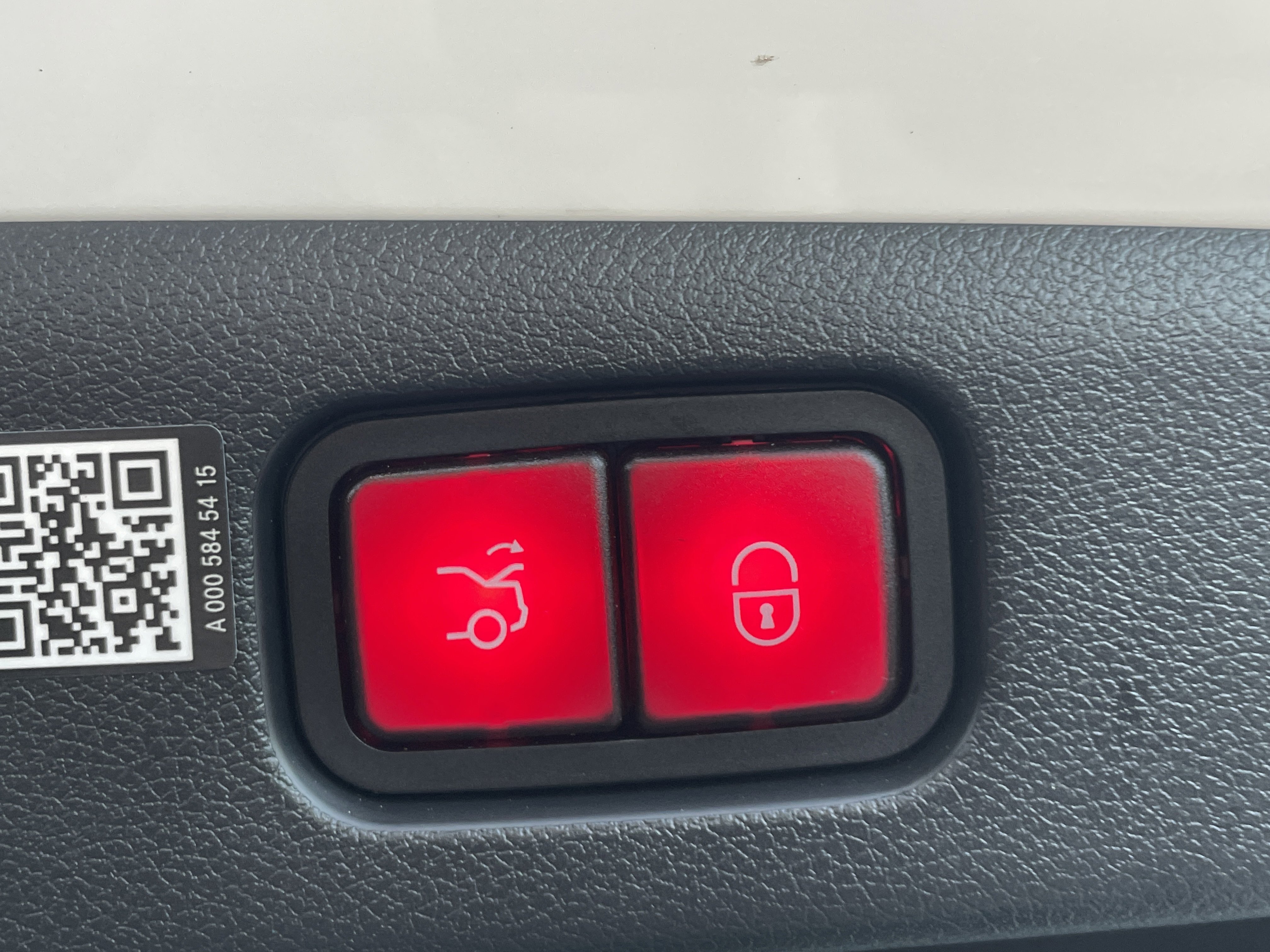 2025 Mercedes-Benz E 350 4MATIC Sedan