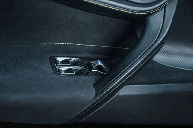 Used 2020 McLaren 720S Performance photo 37