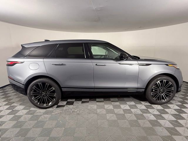 2026 Land Rover Range Rover Velar Dynamic SE