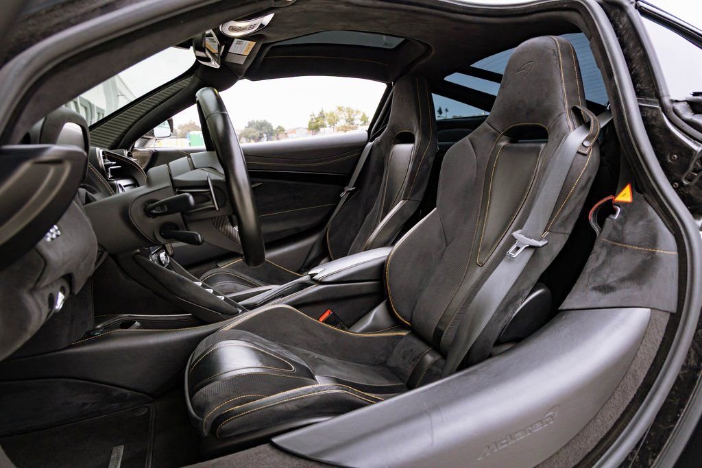 Used 2019 McLaren 720S Performance photo 21