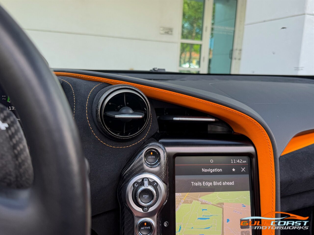 Used 2022 McLaren 720S Performance photo 17