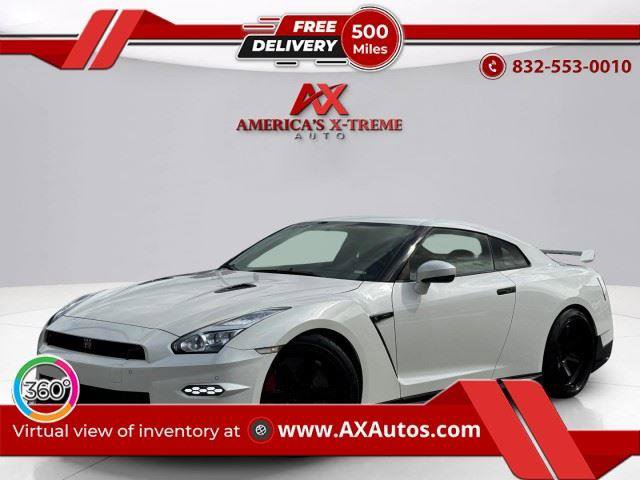 Used 2024 Nissan GT-R w/ Floor Mat Package