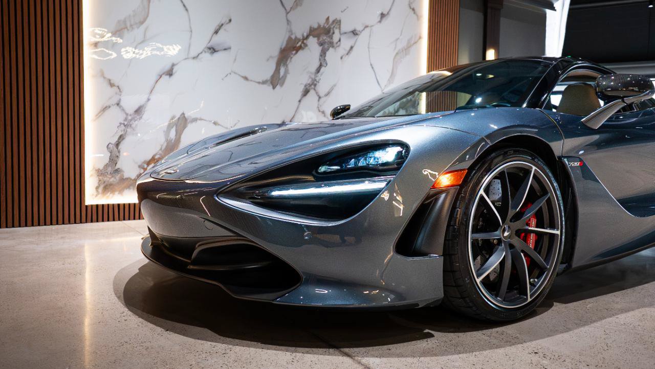 Used 2018 McLaren 720S Luxury photo 38