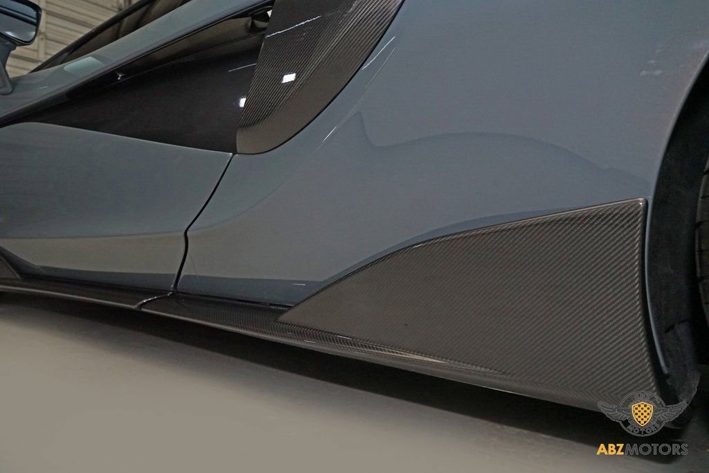 Used 2019 McLaren 600LT photo 14