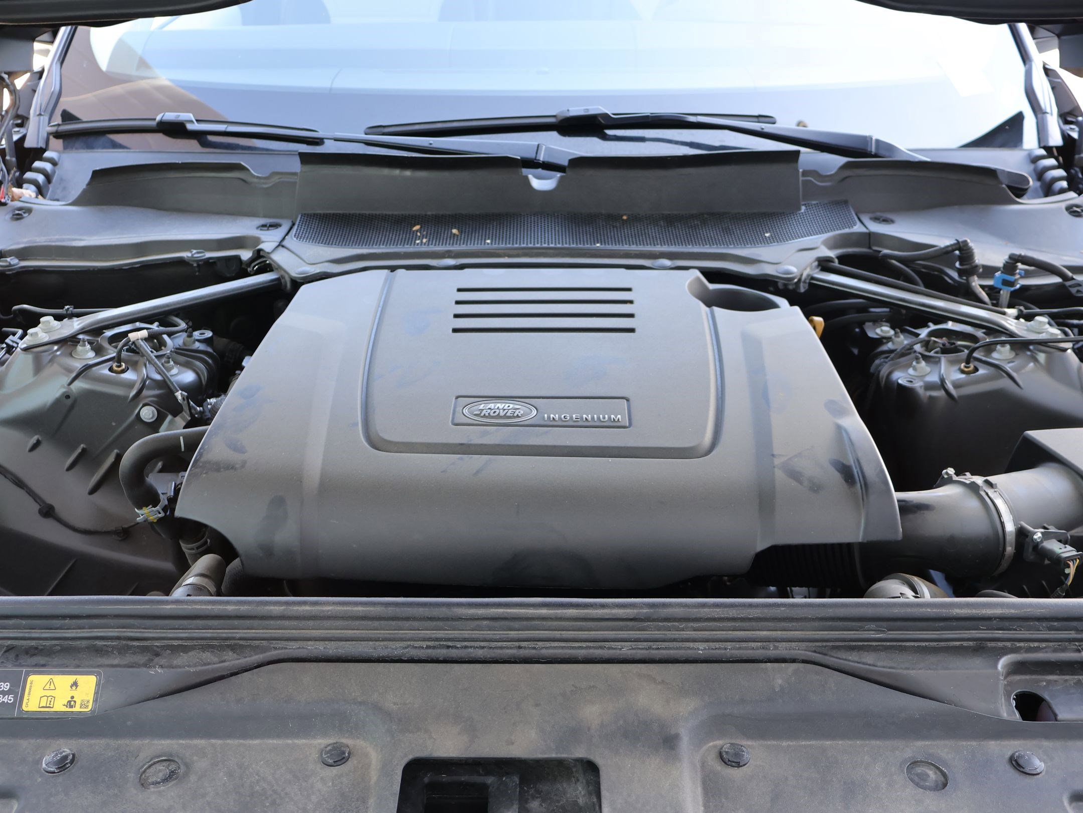 2025 Land Rover Discovery S