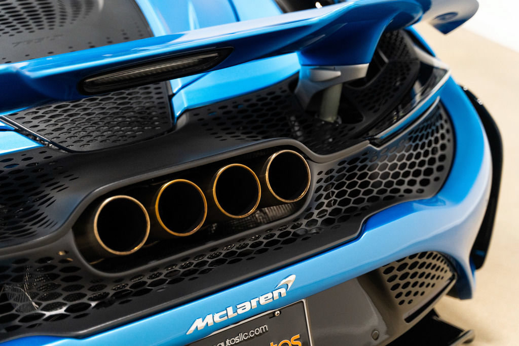 Used 2022 McLaren 765LT photo 8