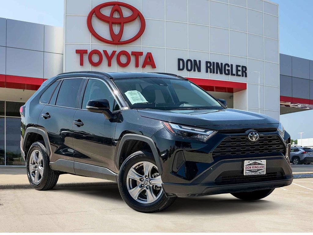 Used 2025 Toyota RAV4 XLE