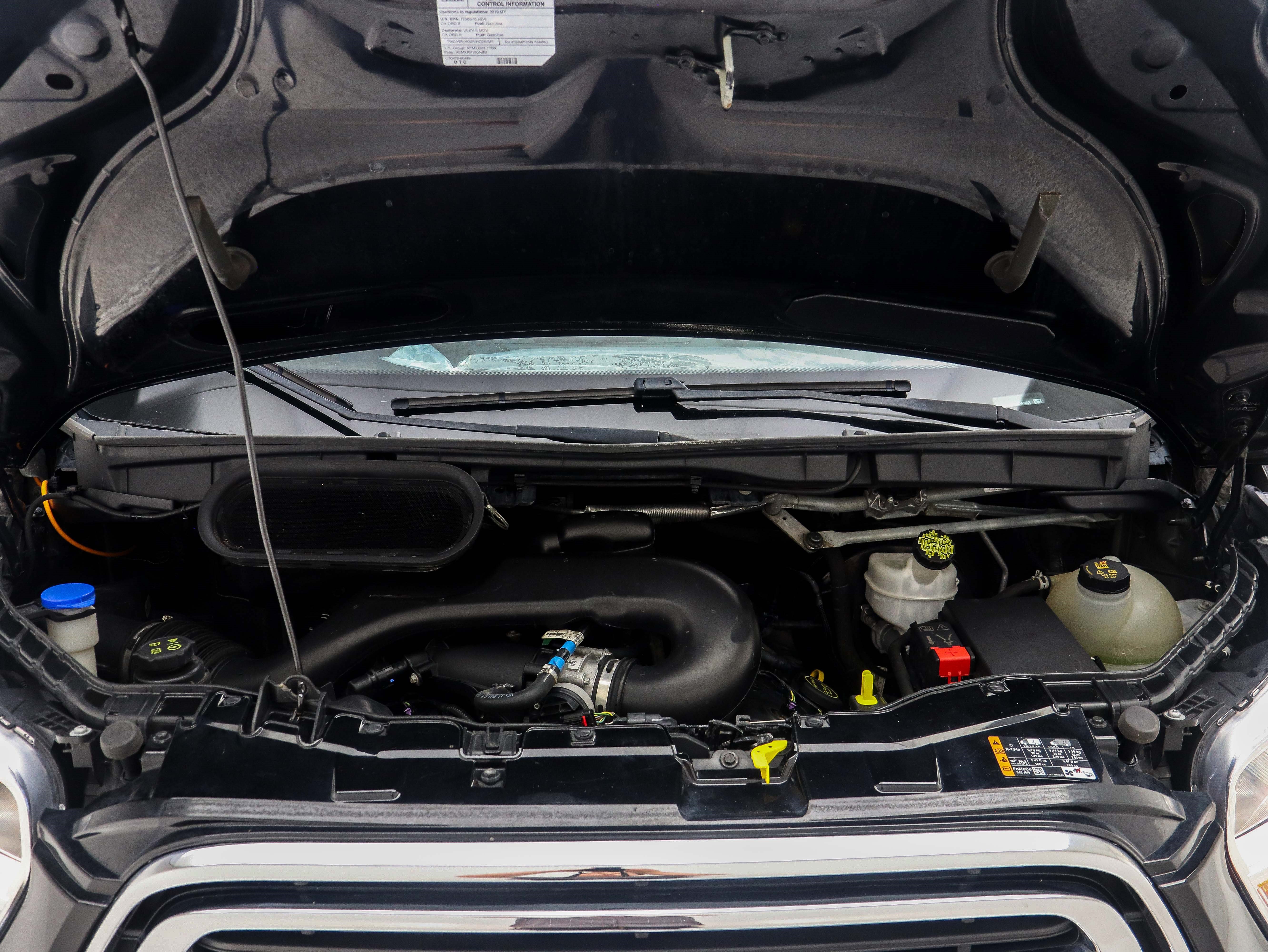 2019 Ford Transit Passenger Van XLT - Photo 22