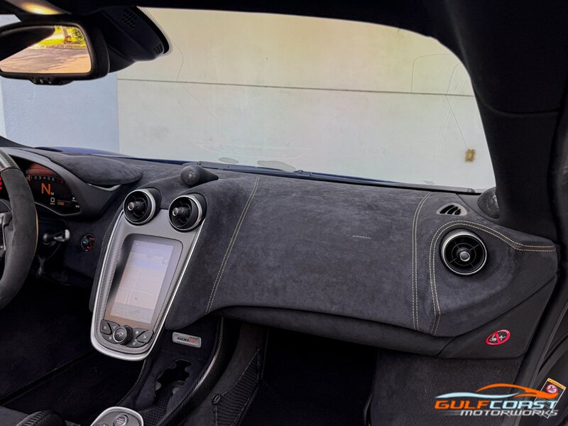 Used 2020 McLaren 600LT Spider photo 33