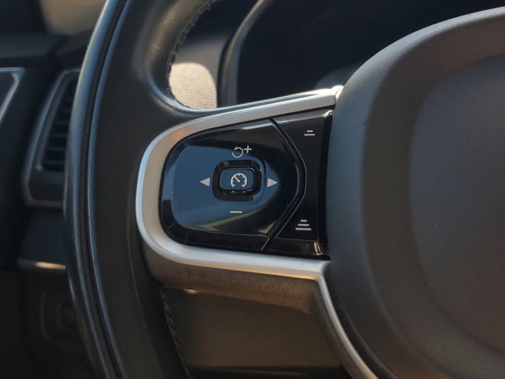 2020 Volvo Xc90 T6 Momentum