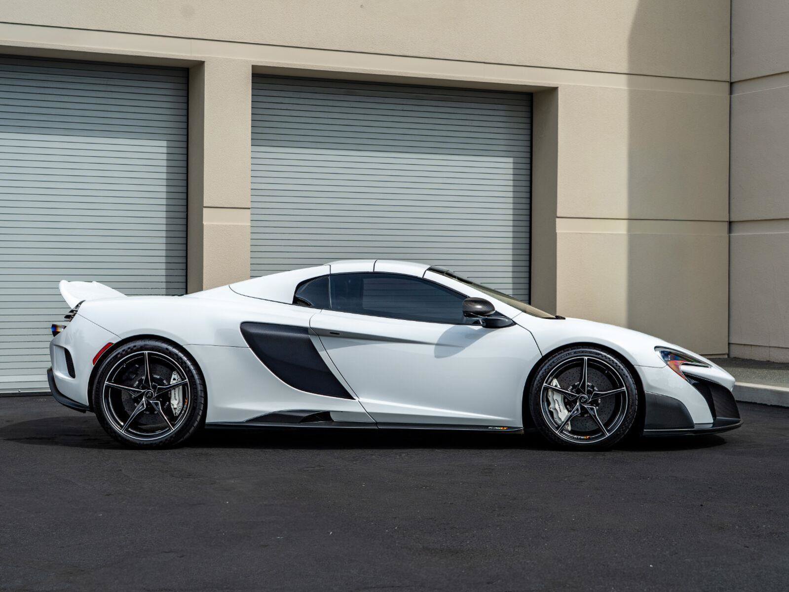 Used 2016 McLaren 675LT Spider photo 6