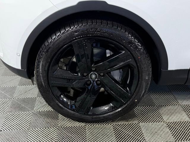 2026 Land Rover Discovery S