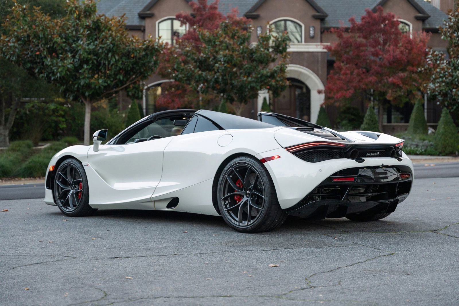 Used 2021 McLaren 720S Spider photo 9