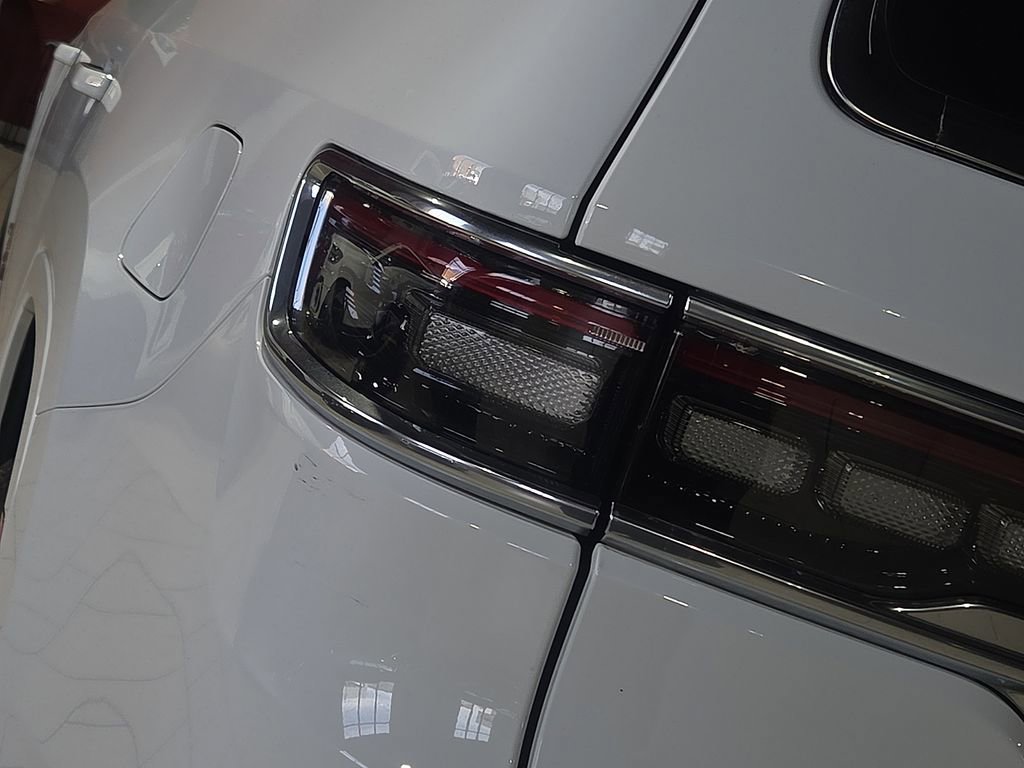 2023 Jeep Grand Wagoneer Series III