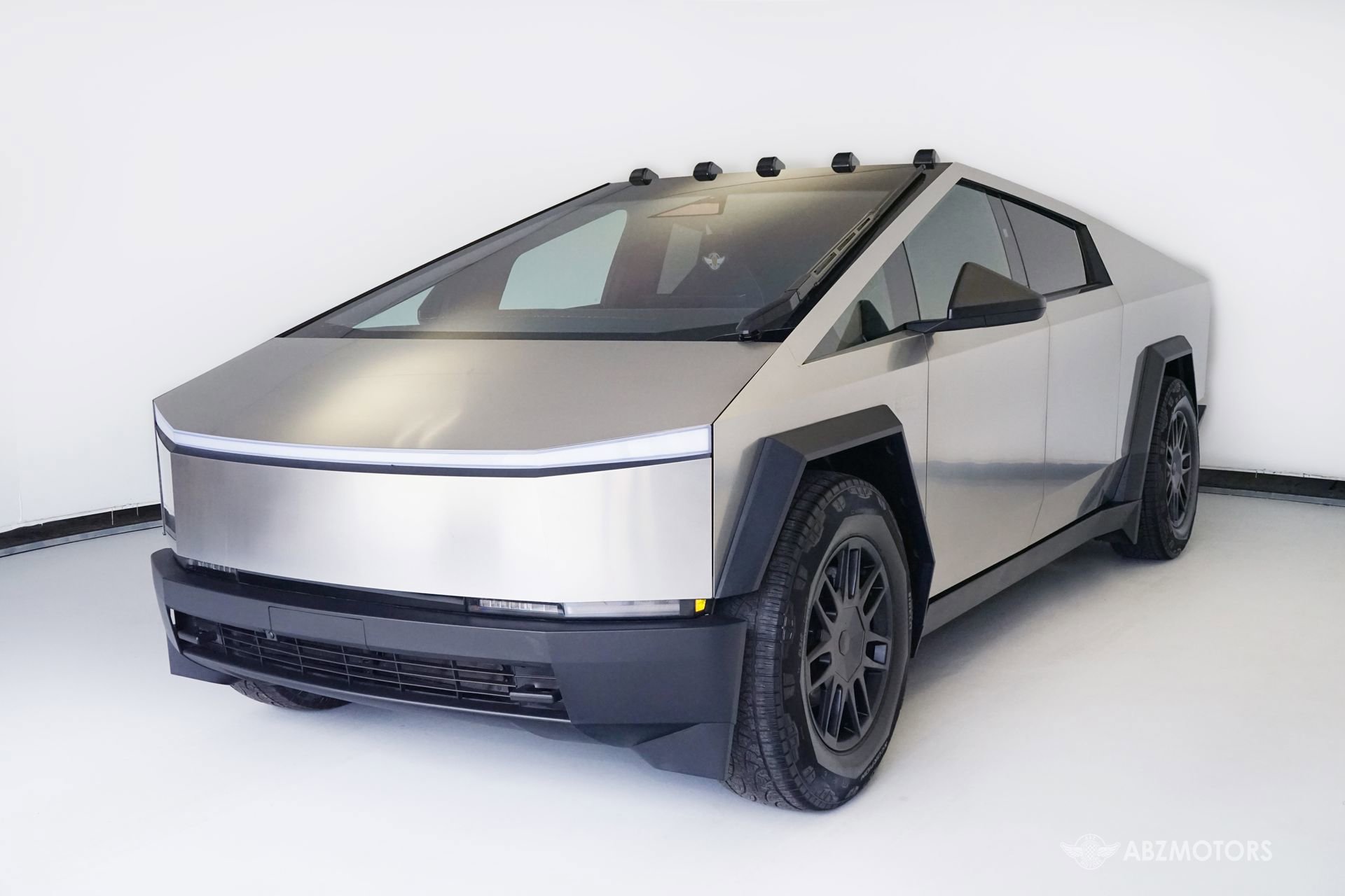 2024 Tesla Cybertruck Cyberbeast