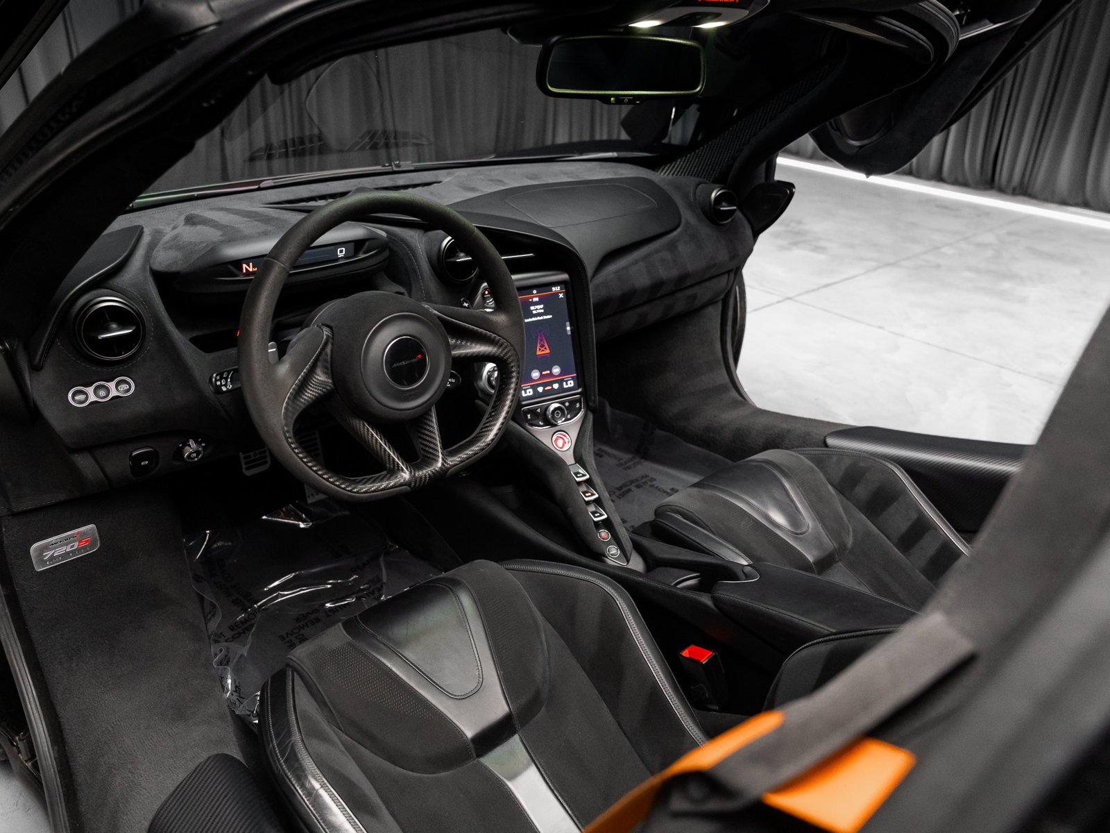 Used 2018 McLaren 720S photo 8