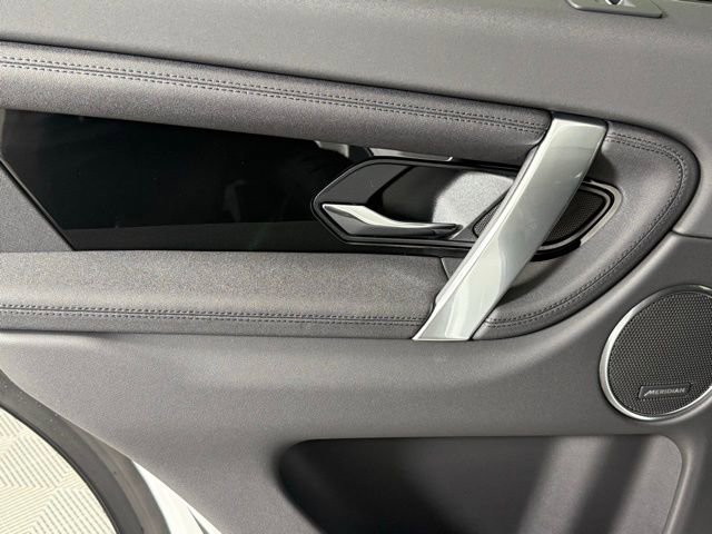 2025 Land Rover Discovery Sport S