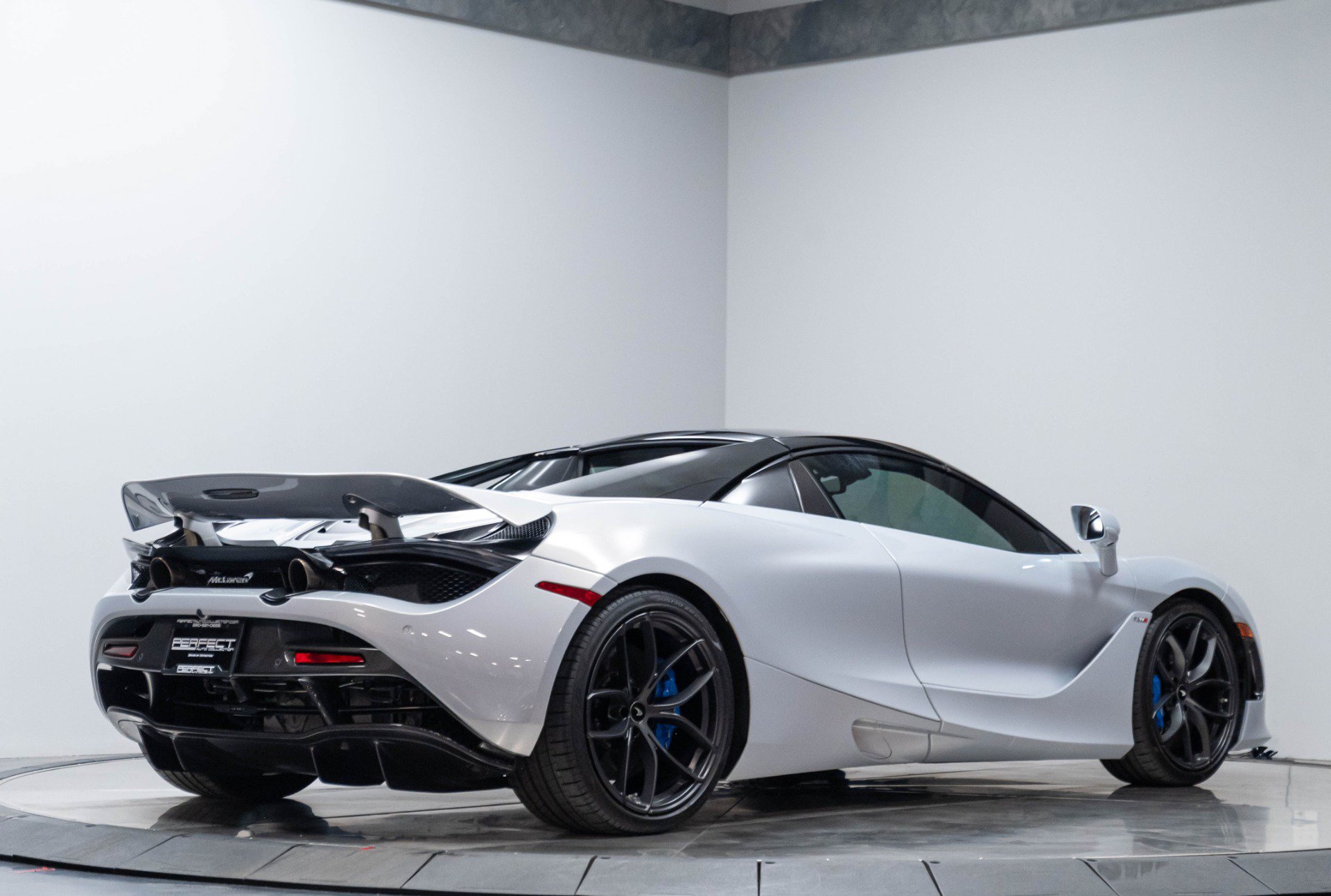 Used 2020 McLaren 720S Luxury photo 20