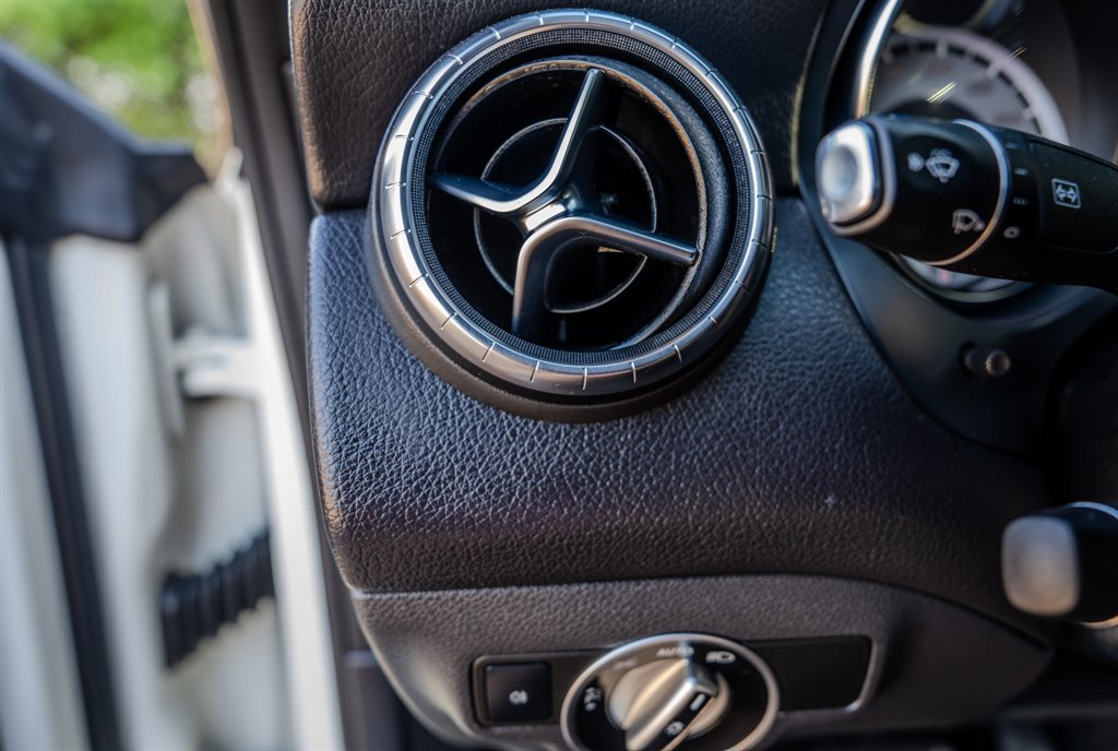 2014 Mercedes-Benz CLA 250