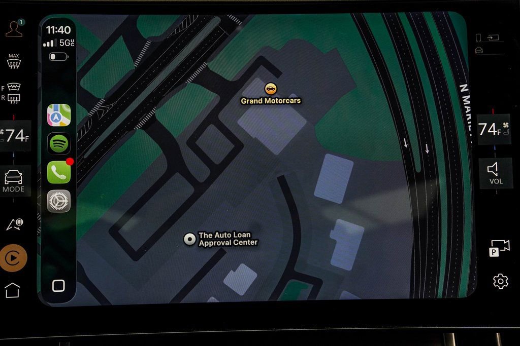 2025 Land Rover Range Rover Velar Dynamic SE