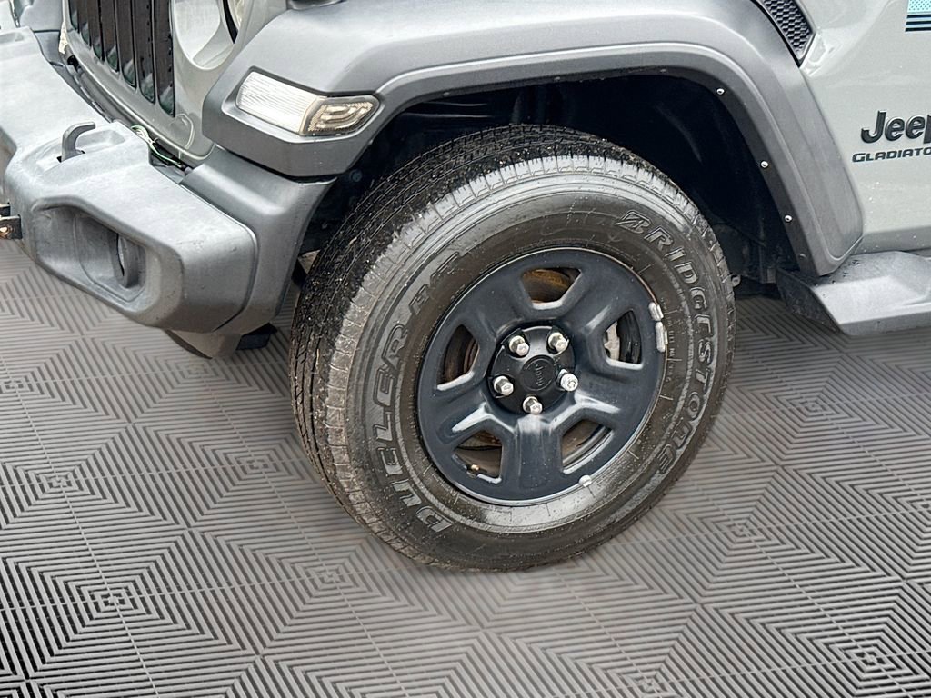 2022 Jeep Gladiator Sport