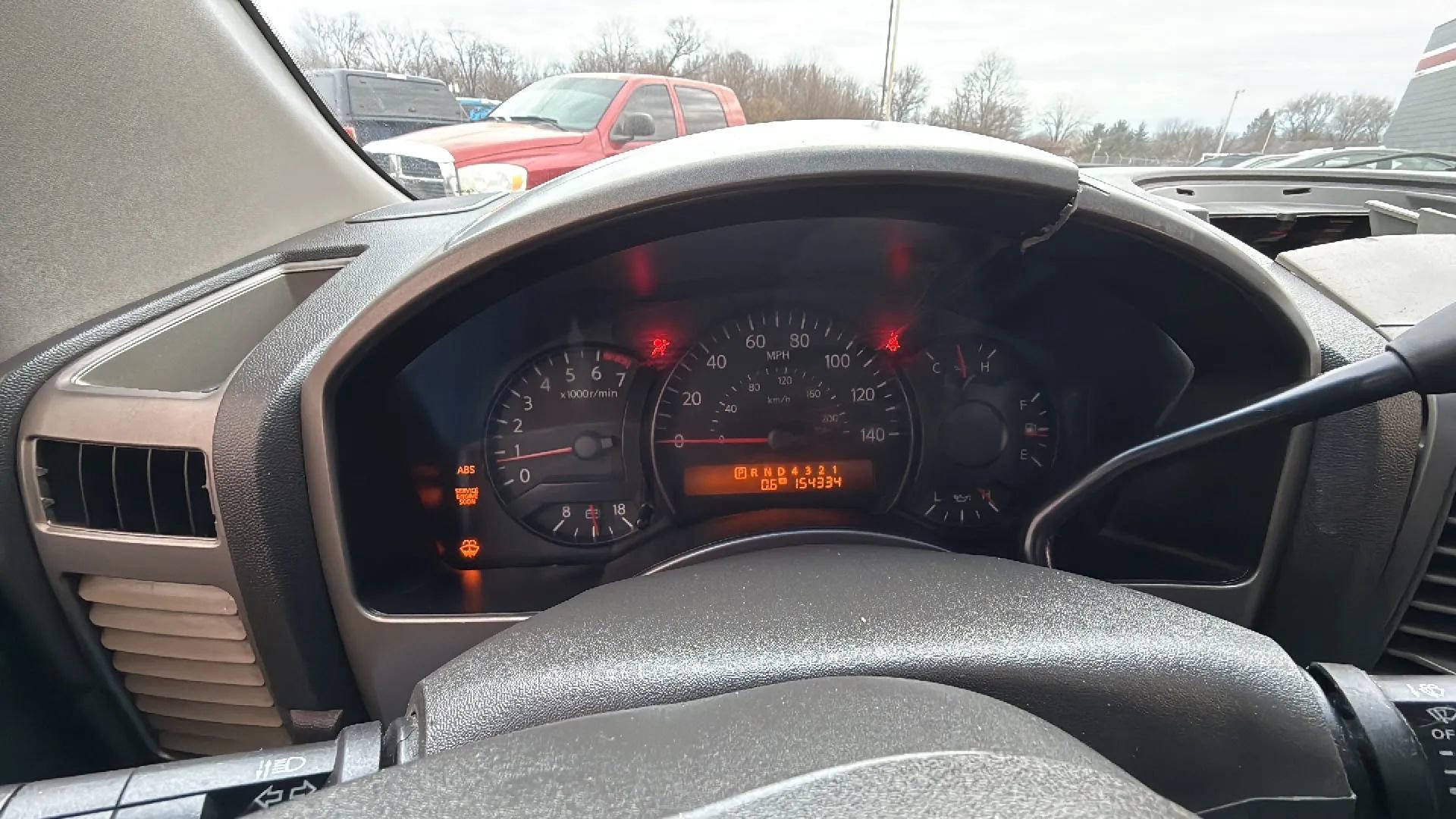 2004 Nissan Titan SE