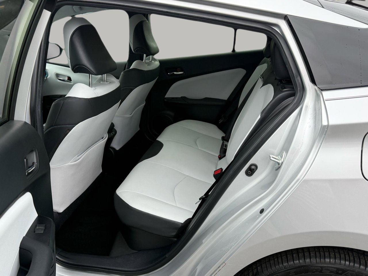 2021 Toyota Prius XLE