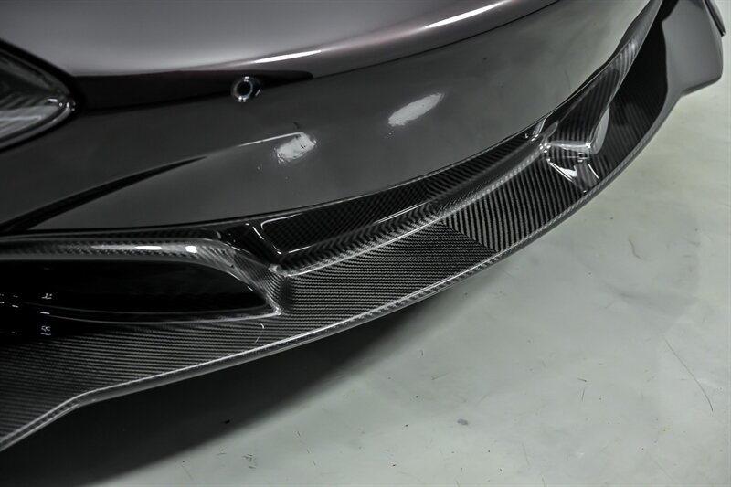 Used 2018 McLaren 720S photo 5