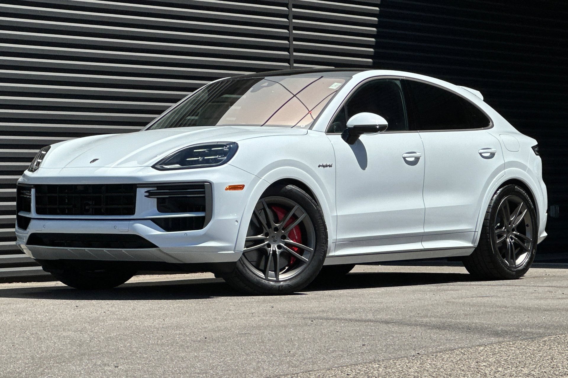 New 2025 Porsche Cayenne Turbo