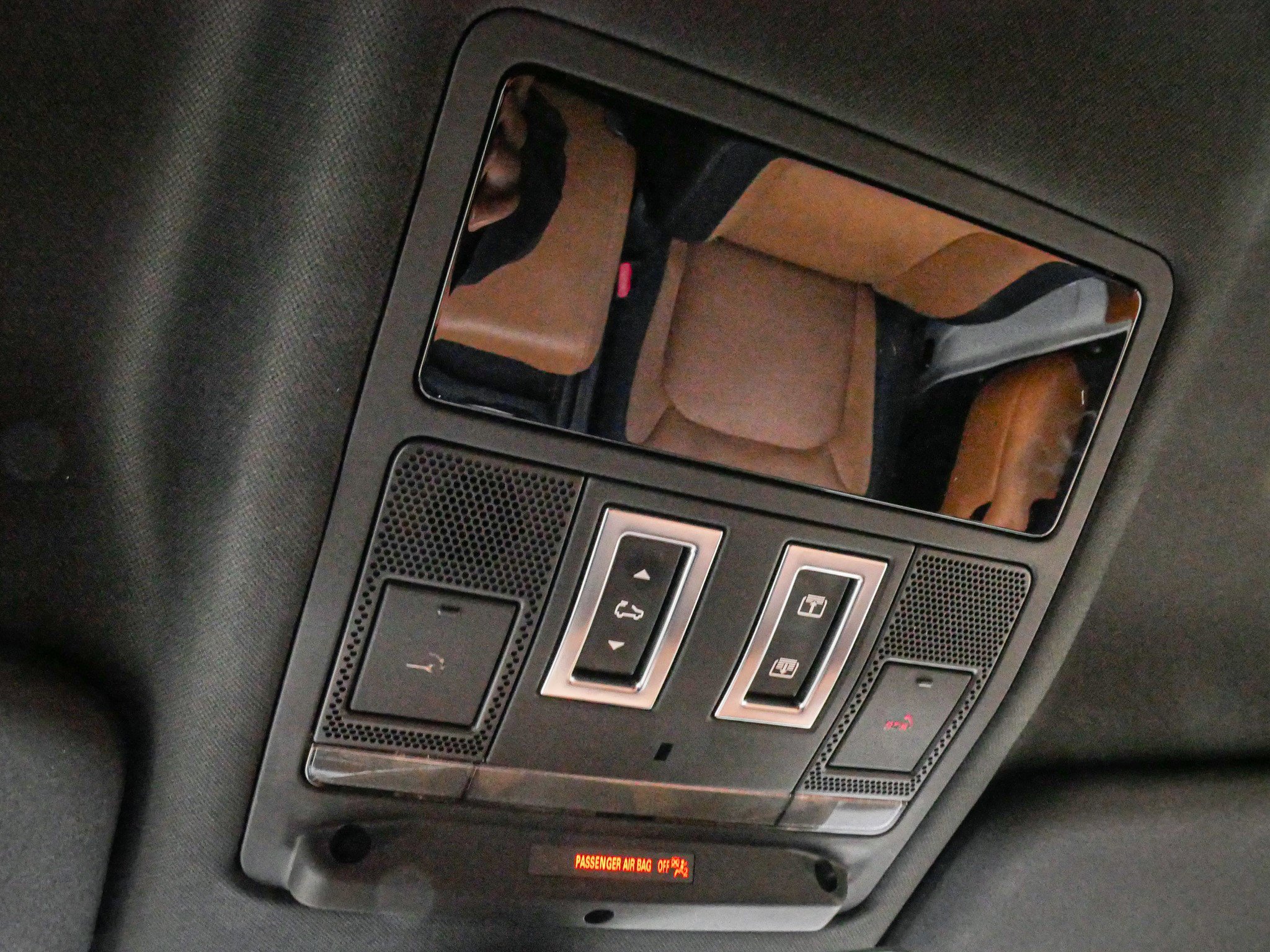 2023 Land Rover Defender 90 X-Dynamic SE