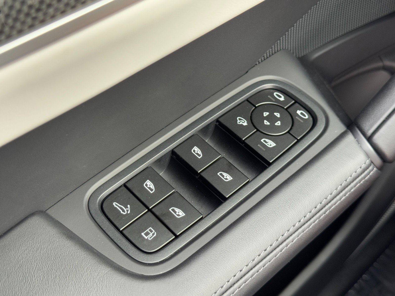 2024 Porsche Cayenne Turbo