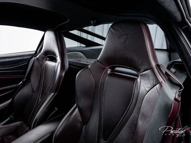 Used 2018 McLaren 720S Luxury photo 32