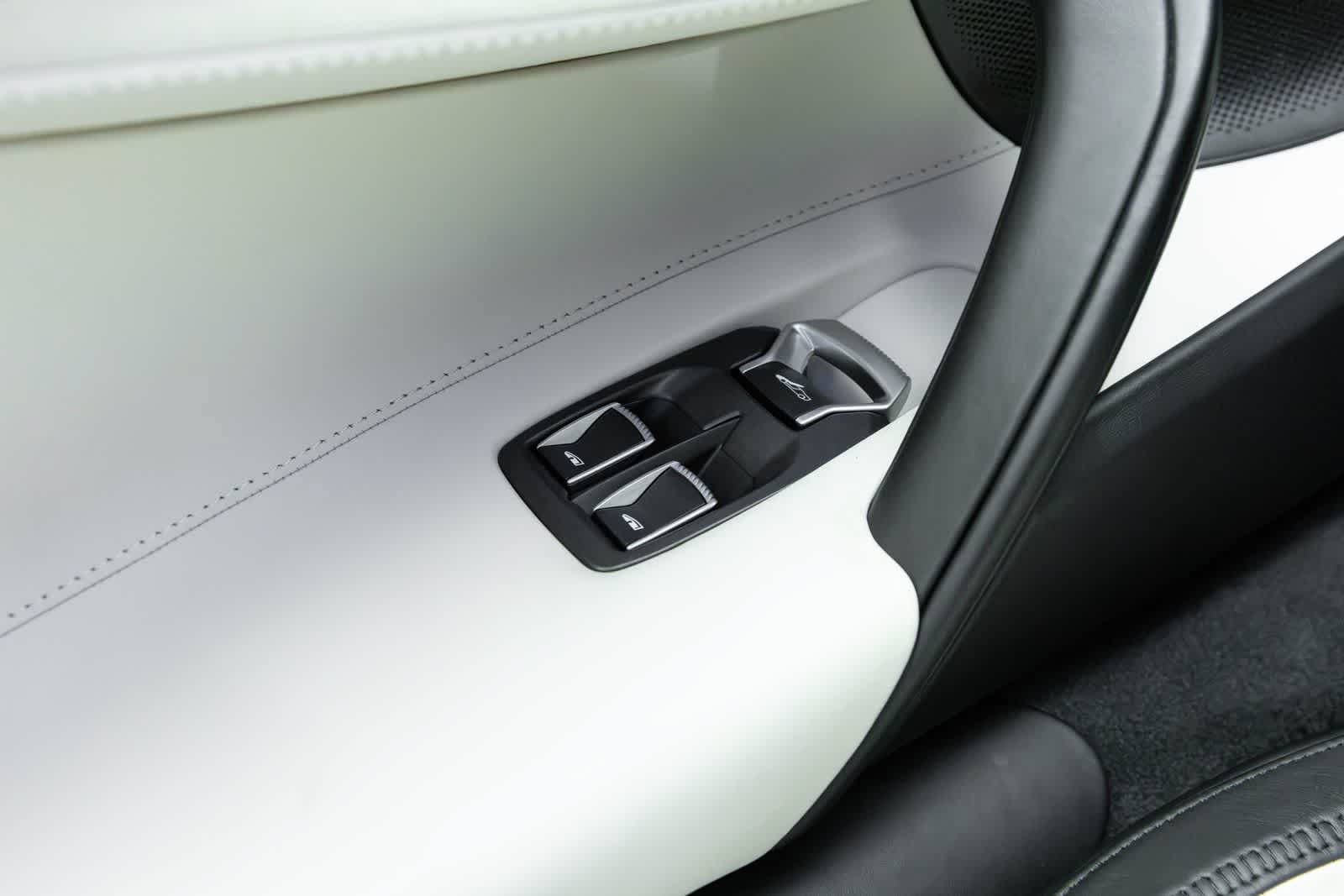 Used 2026 McLaren 750S Spider photo 36