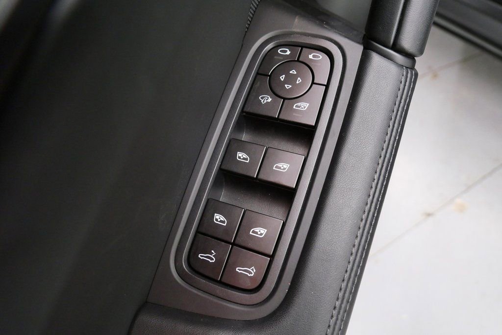 2025 Porsche Cayenne GTS