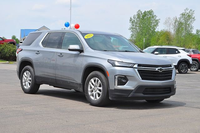 Used 2023 Chevrolet Traverse LS w/ Safety Package