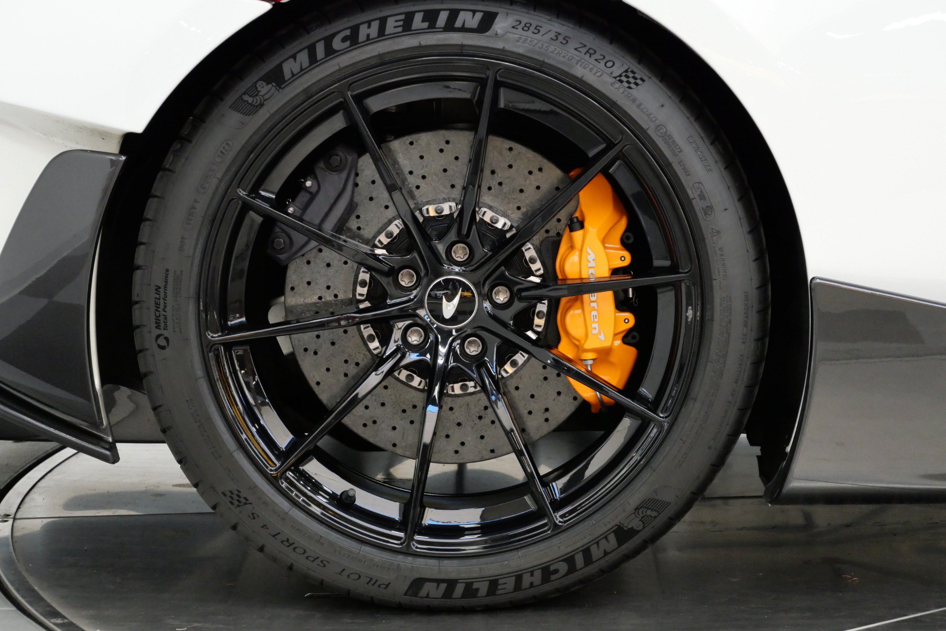 Used 2019 McLaren 600LT photo 36