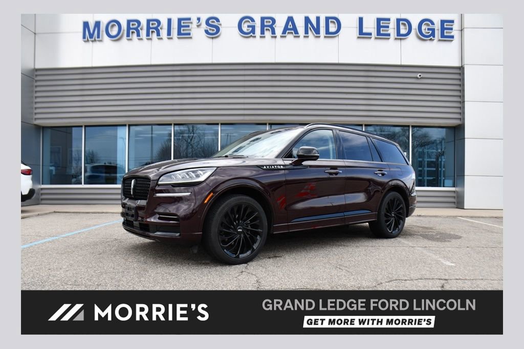 Used 2023 Lincoln Aviator Reserve w/ Jet Appearance Package